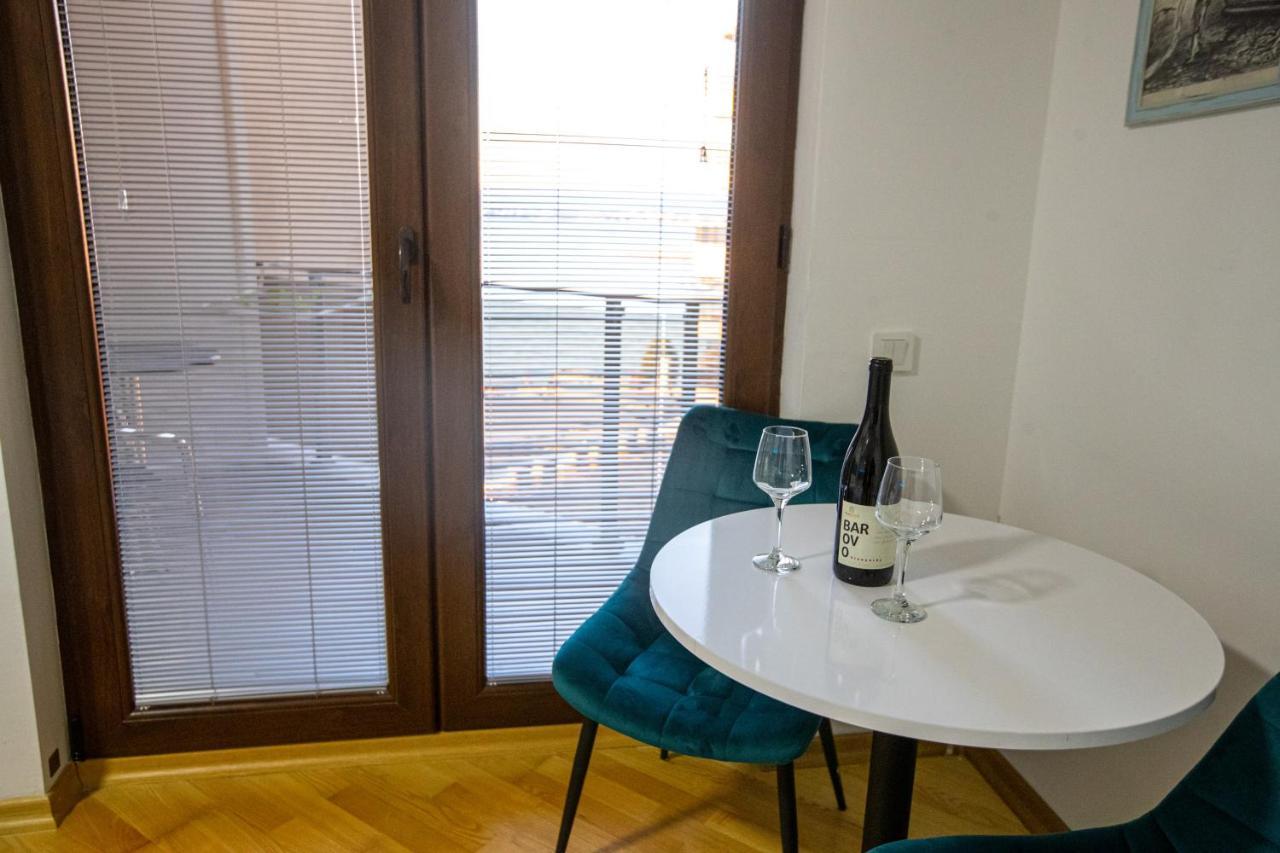 Park Queens Apartments Ohrid Esterno foto