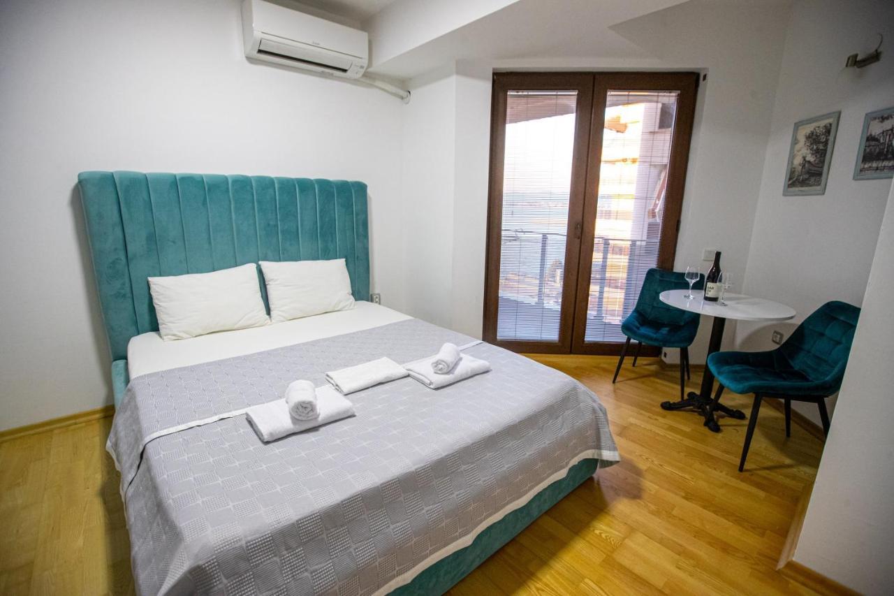Park Queens Apartments Ohrid Esterno foto