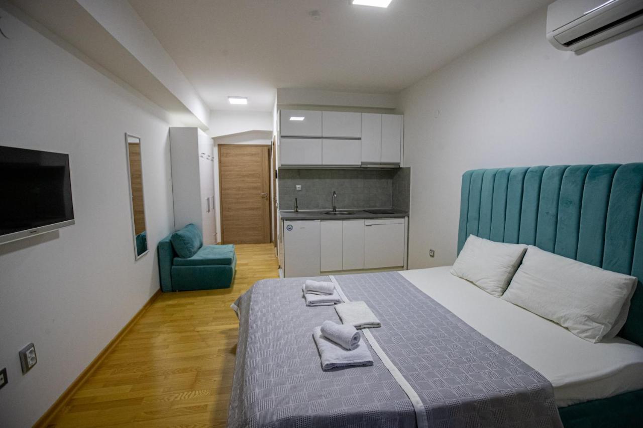 Park Queens Apartments Ohrid Esterno foto