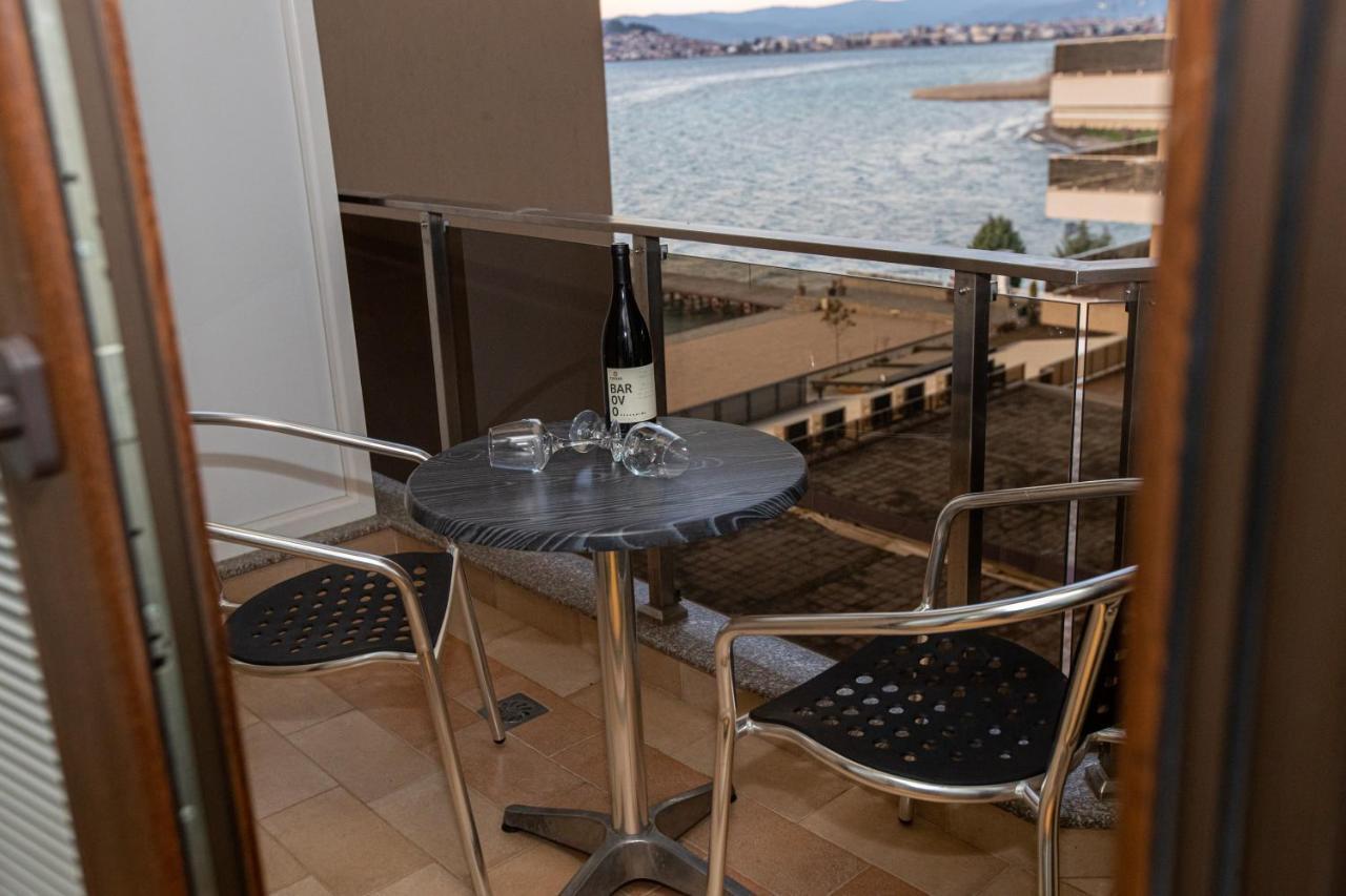 Park Queens Apartments Ohrid Esterno foto
